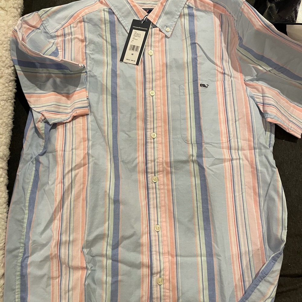 Never worn vineyard vines short sleeve button up